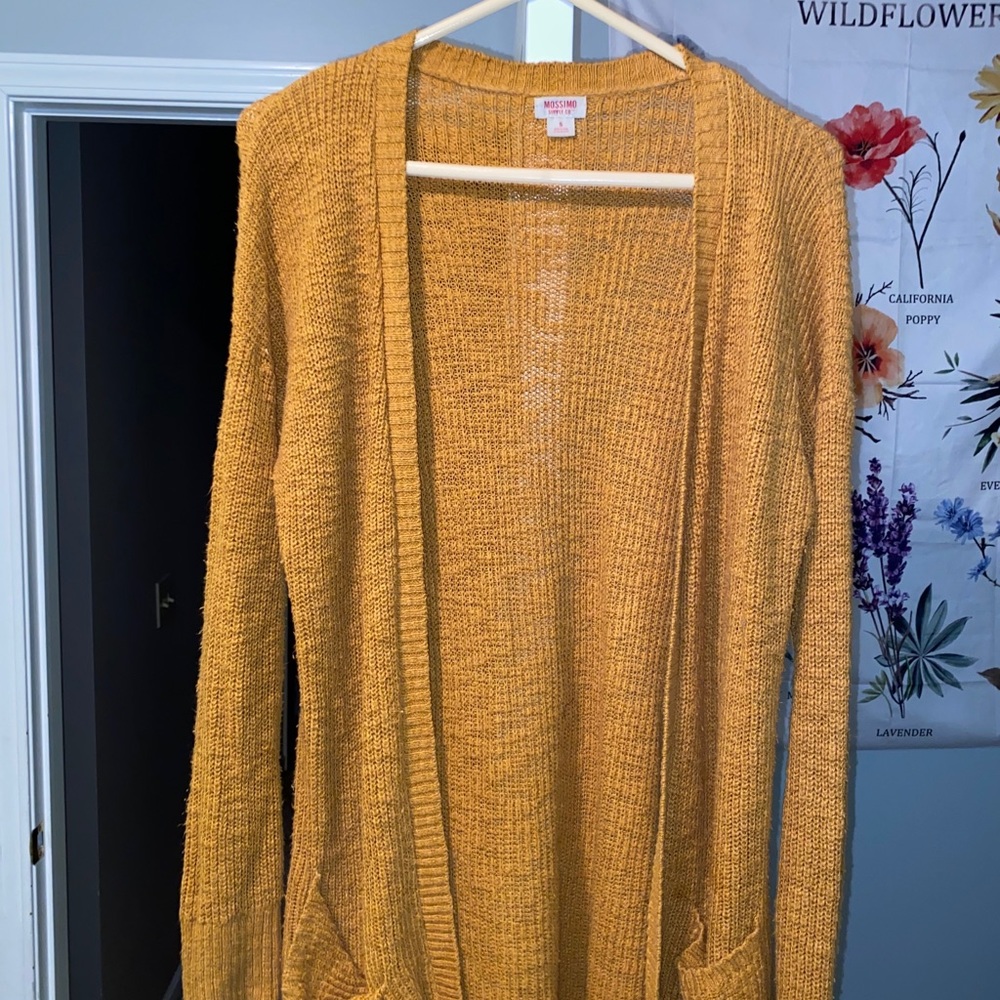 Burnt orange cable knit cardigan with pockets!